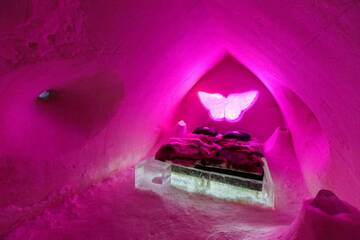 Фото номера Люкс SnowHotel Suite Отель Arctic SnowHotel &amp; Glass Igloos г. Синетта 8